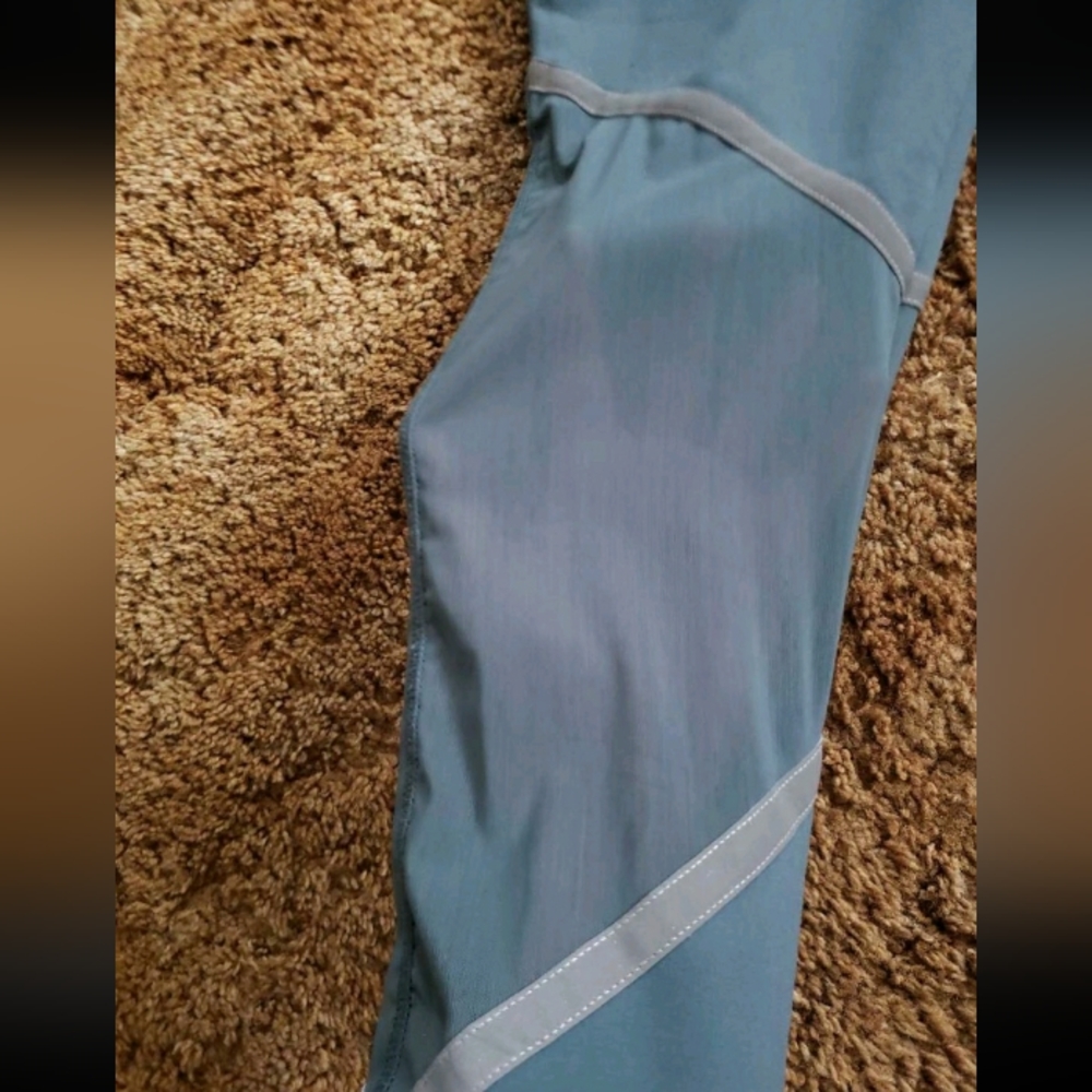 Fabletics leggings - Picture 3 of 4